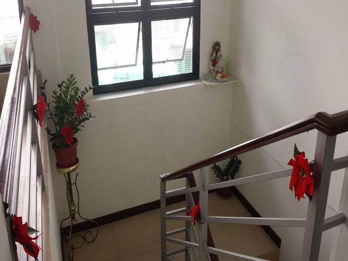 Others 5, Ziur Inn, Laoag City