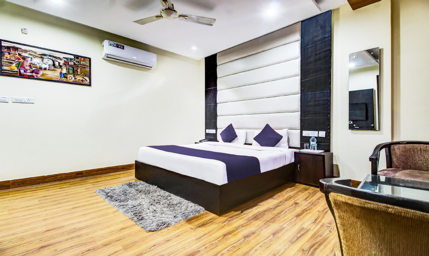 Bedroom 5, hotel the diamond, Panchkula