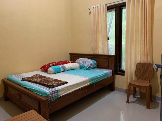 Bedroom 3, Qhudira Homestay Syari’ah by Luxury Degree, Kulon Progo