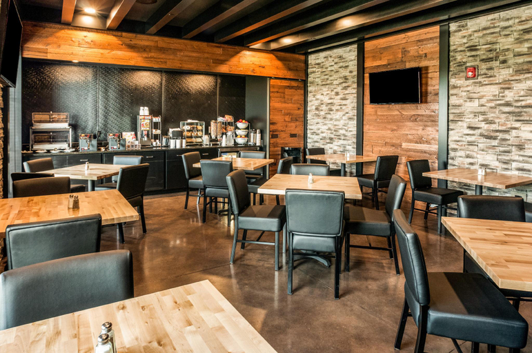 Food & Drinks 4, Cobblestone Hotel & Suites - Appleton International Airport, Winnebago