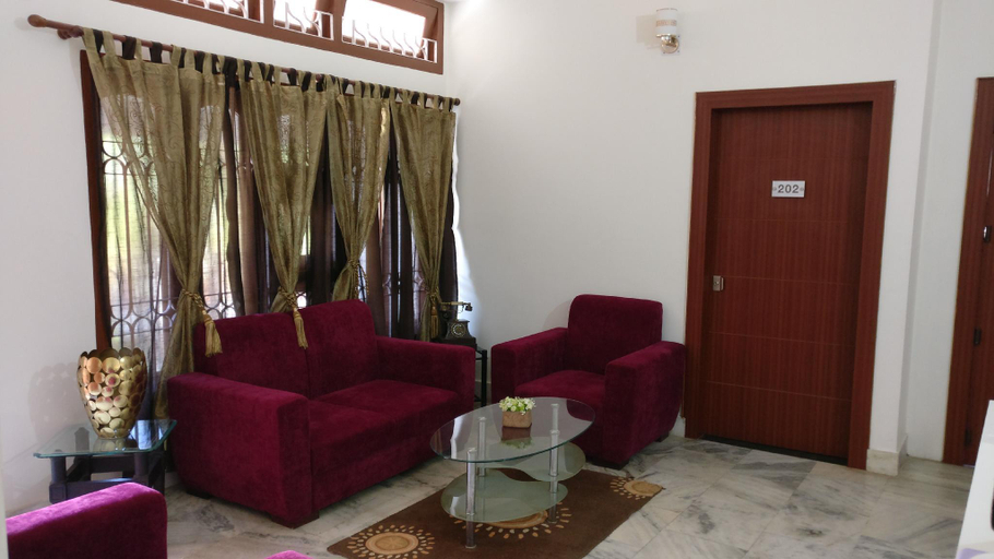 Public Area 2, Magnolia Inn near GNRC & Secretariat, GS Rd, Kamrup Metropolitan