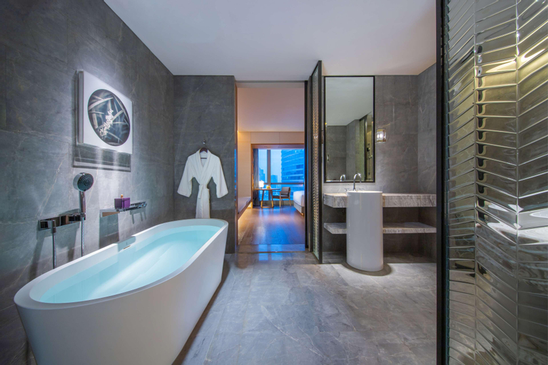 Bathroom 14