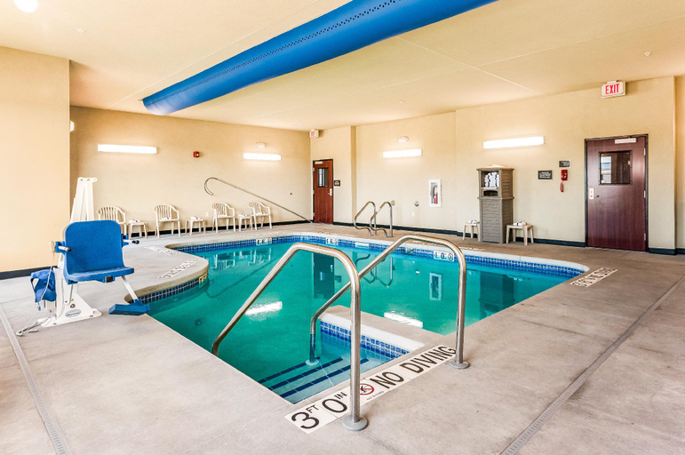 Sport & Beauty 5, Cobblestone Hotel & Suites - Appleton International Airport, Winnebago