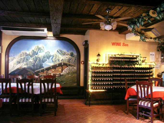 Food & Drinks 3, Swiss Chalet, Mabalacat