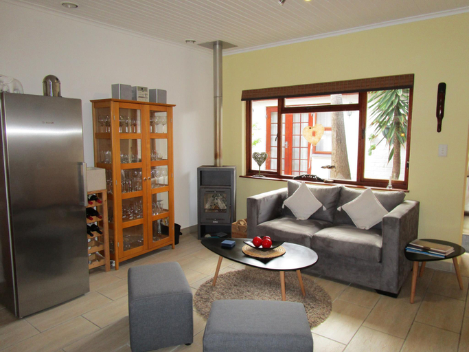 Public Area 2, Inn2Wilderness, Eden