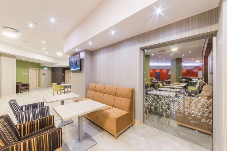 Others 3, Hampton by Hilton Iasi, Iasi