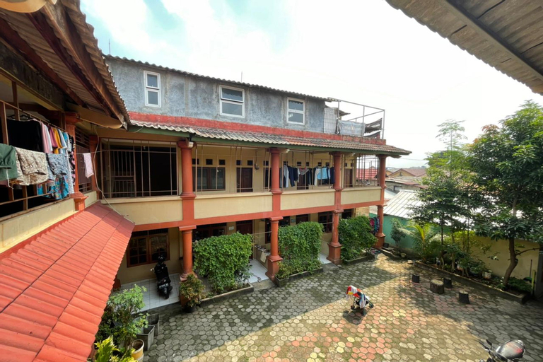 Kost H Hartono Homestay, East Jakarta