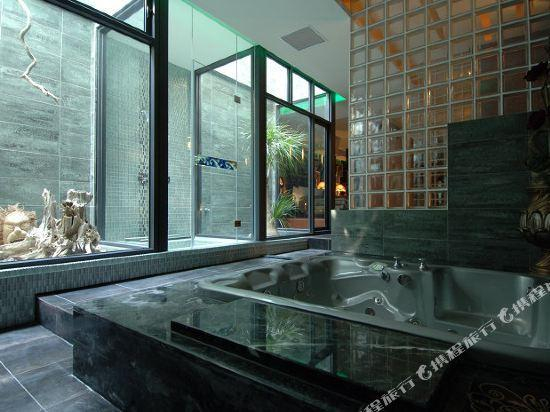 3, HWA NAH Motel, Kaohsiung