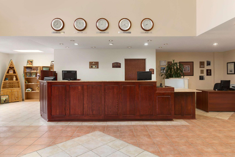 Public Area 2, Days Inn & Conference Centre by Wyndham Oromocto, Sunbury