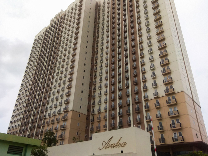 Exterior & Views 9