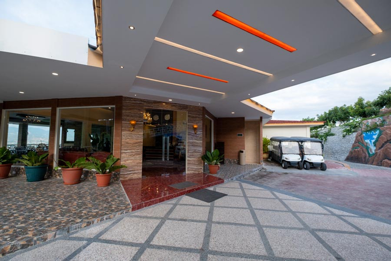 Bukit Indah Doda Hotel & Resorts, Palu