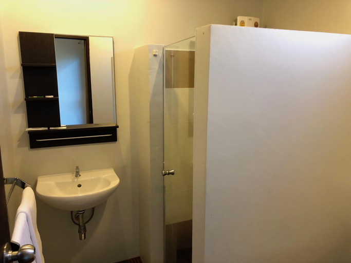 Bathroom 4, Pawa Place (By Inpawa), Ban Phai