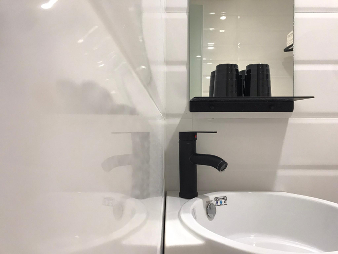 Bathroom 4, Home Rest Hotel 2, Taitung