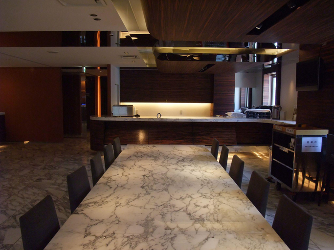 Food & Drinks 5, Center Hotel Toyota, Toyota