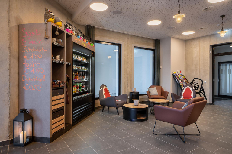 Public Area 3, Holiday Inn - the niu, Keg Hamburg Ost, Hamburg