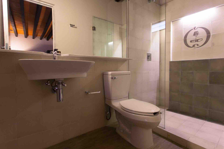Bathroom 4, Othelo Boutique Hotel, León