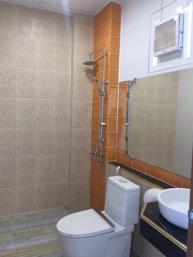Bathroom 2, Uthaithani Resort, Nong Khayang