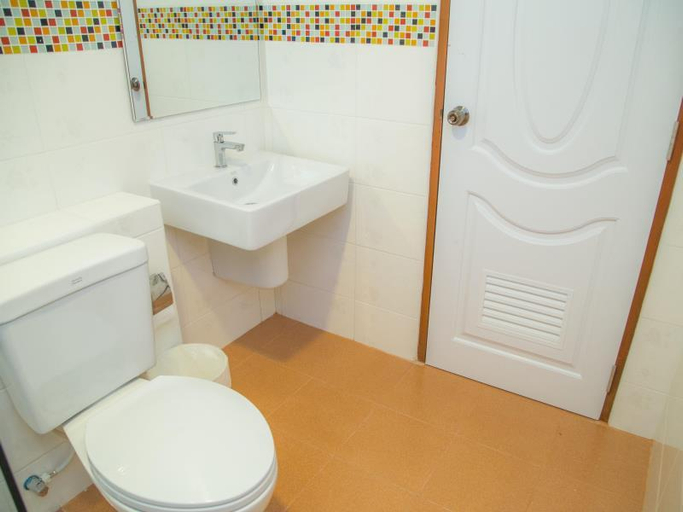 Bathroom 5, Smile Residence, Phuket Island