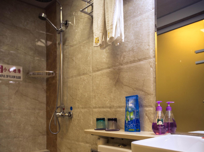 Bathroom 4, Zhangjiajie Wangyi Hostel, Zhangjiajie