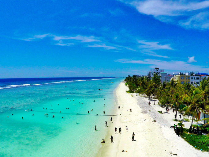 Others 5, Planktons Beach Hotel, Malé
