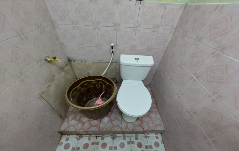 Bathroom 5, Hotel Parangtritis Widodo Tustiyani, Bantul