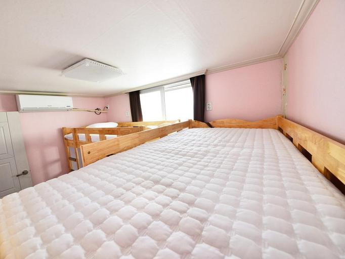 Bedroom 2, Gyeongju Namu Guesthouse, Gyeongju