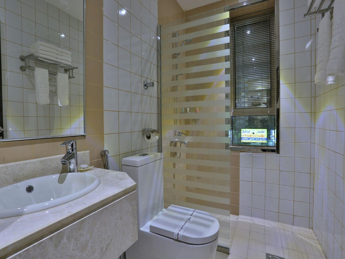 Bathroom 5, Thwary Hotel Suite 2, Riyadh