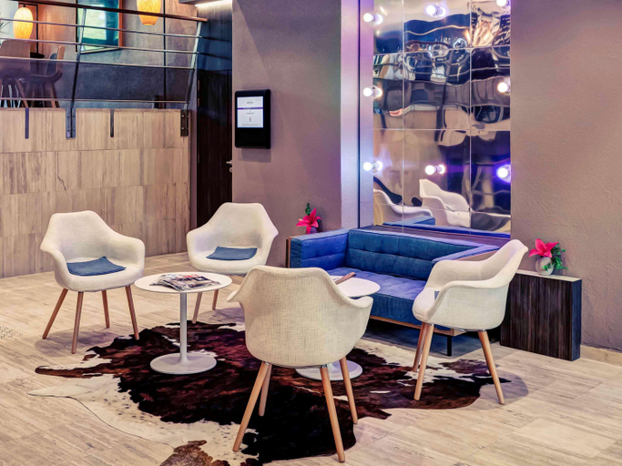 Public Area 4, Mercure Lyon Charbonnieres, Rhône
