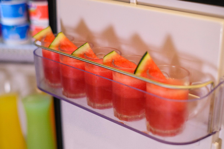 Food & Drinks 25