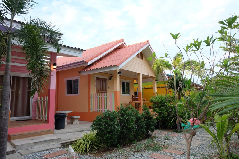 Others 5, Thippawan Bungalow, Koh Si Chang
