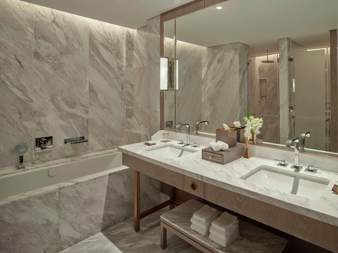 Bathroom 5, Waldorf Astoria DIFC, Dubai