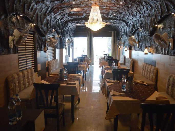 Food & Drinks, Hotel Park Roots, Dehradun