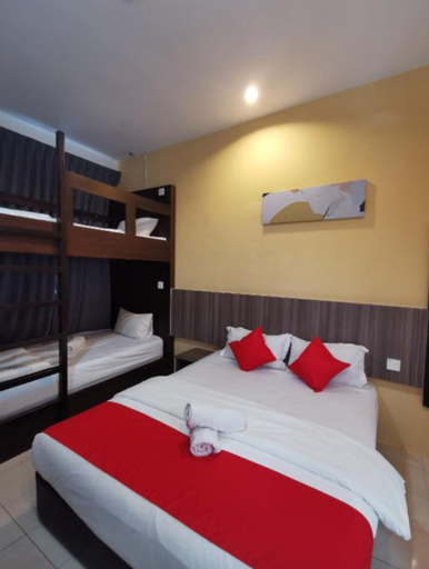 Hotel Ideal Senawang Room Type - Deluxe Family Room