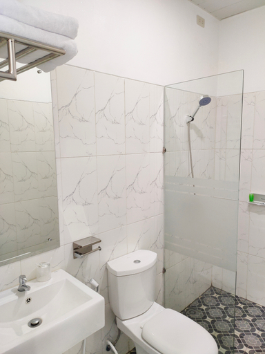 Bathroom 5, G Syariah Hotel Bandar Lampung, Bandar Lampung