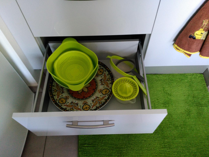 Others 3, Nice Apartment with Closed Private Parking, Rhône