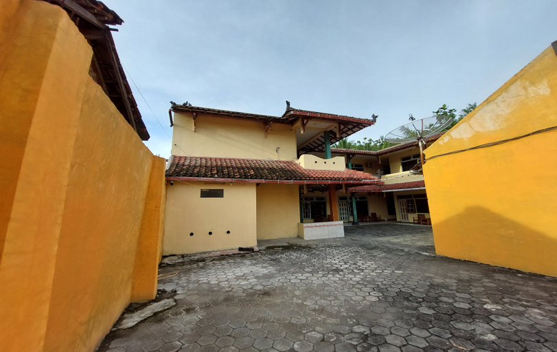 Exterior & Views 2, Hotel Parangtritis Widodo Tustiyani, Bantul