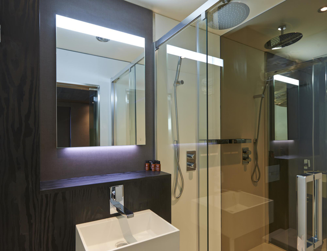 Bathroom, Apartment BLOC, Birmingham