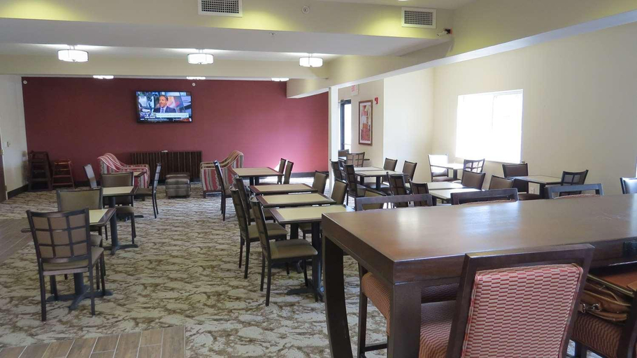 Food & Drinks 5, Days Inn by Wyndham Membury M4, West Berkshire