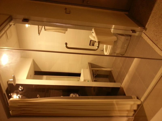 Bathroom 4, Hotel Vevo Puchong Malaysia, Puchong
