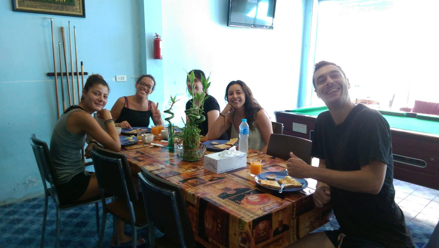 Food & Drinks 4, Euro Asia Hostel, Phra Nakhon