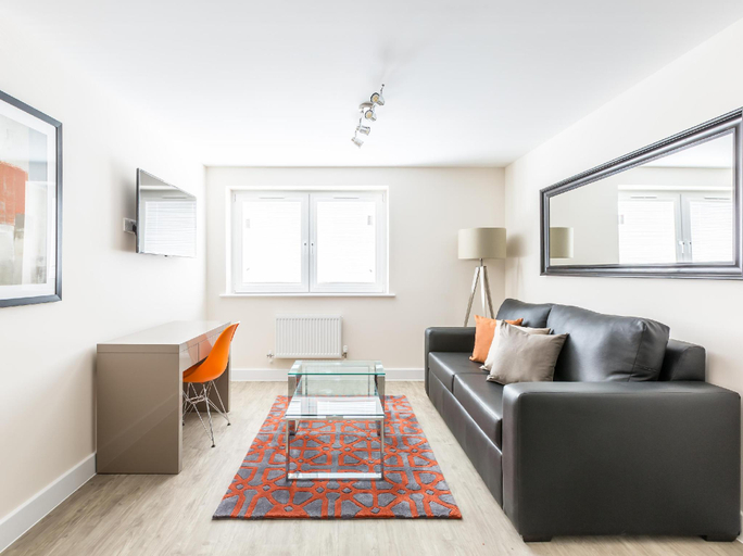 Others 4, HOF Apartments Central Gate - Newbury, West Berkshire