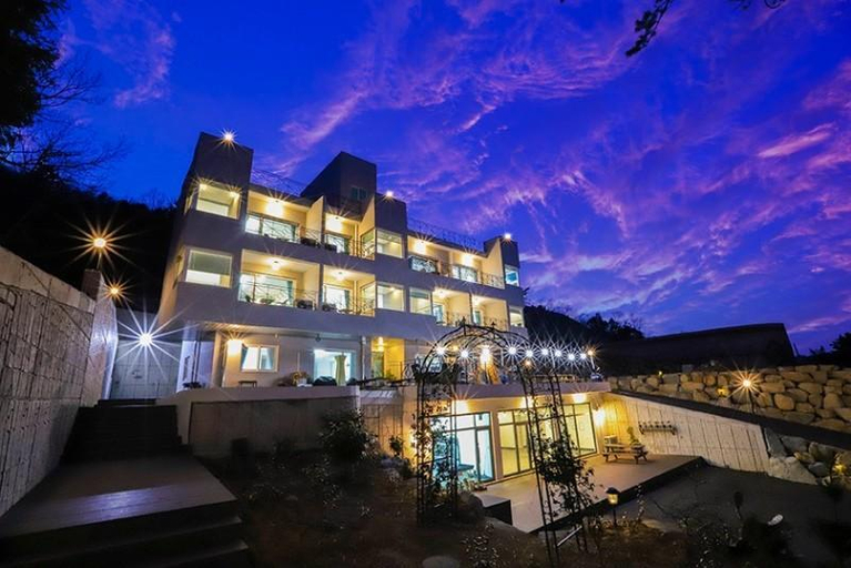 Exterior & Views 1, Yeosu Lamer Pension, Yeosu