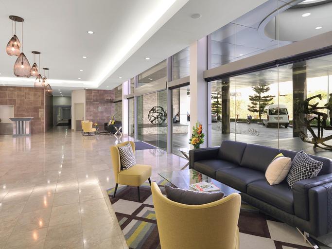 Public Area 4, Meriton Suites Broadbeach, Gold Coast