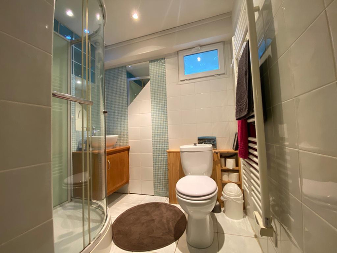 Bathroom 2, Studio nestled in an interior courtyard with independent entrance, private patio, Hérault