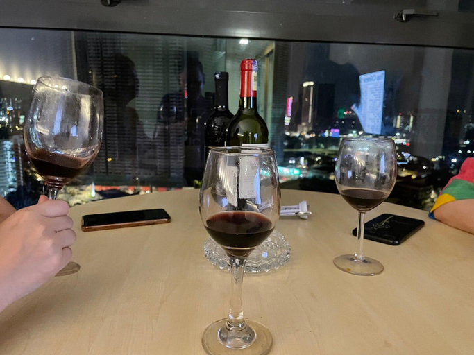 Food & Drinks 5, Kuala Lumpur Near MRT with Hot Tub Jacuzzi 1819, Kuala Lumpur