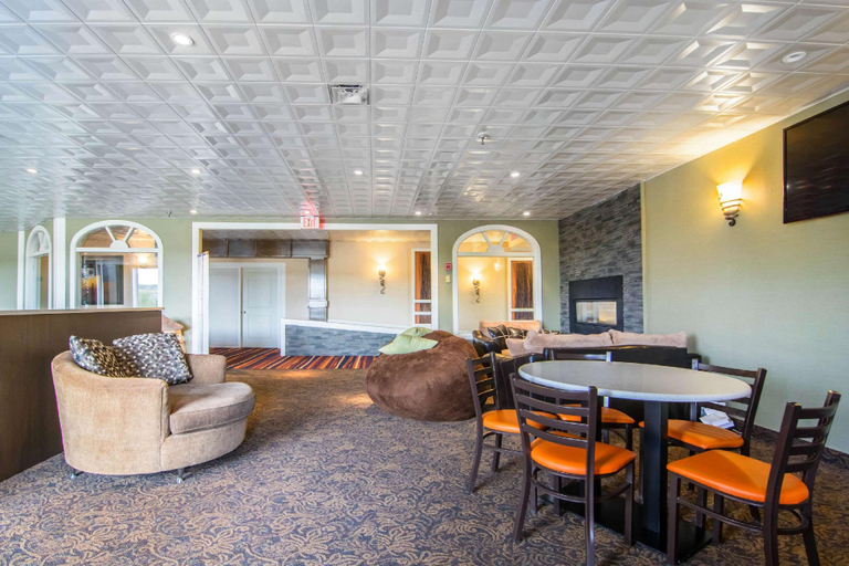 Public Area 2, Quality Hotel, Division No. 5