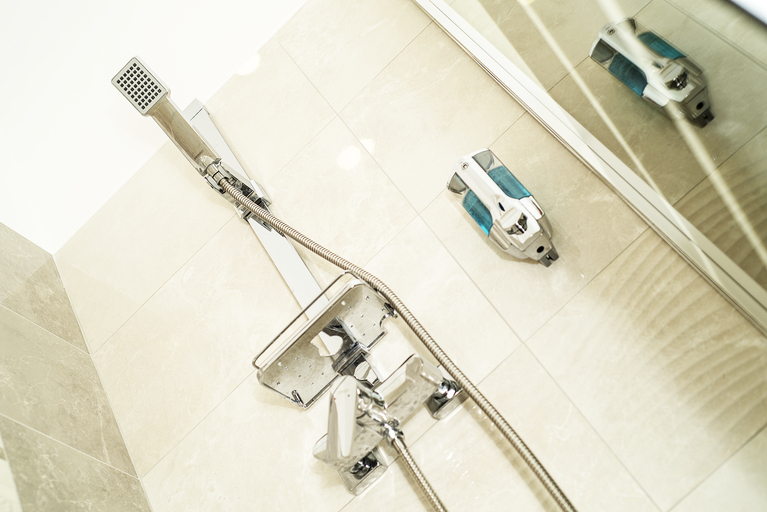 Bathroom 2, D&B Central Apartment, Oradea