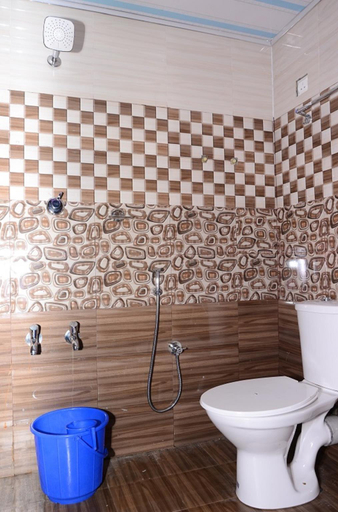 Bathroom 2, Munnar Heritage Cottage, Idukki