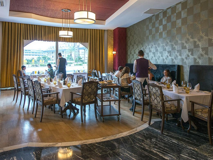 Food & Drinks 5, Crystal Prestige Pearl Collection, Kemer
