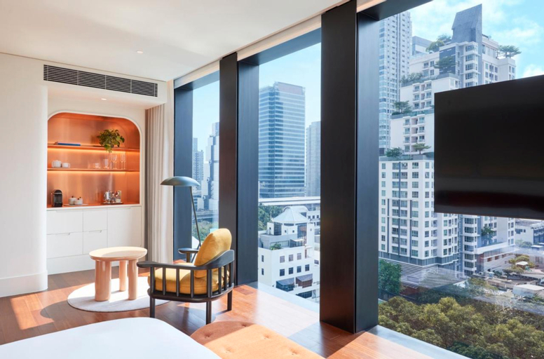 Others 5, The Standard, Bangkok Mahanakhon, Bang Rak